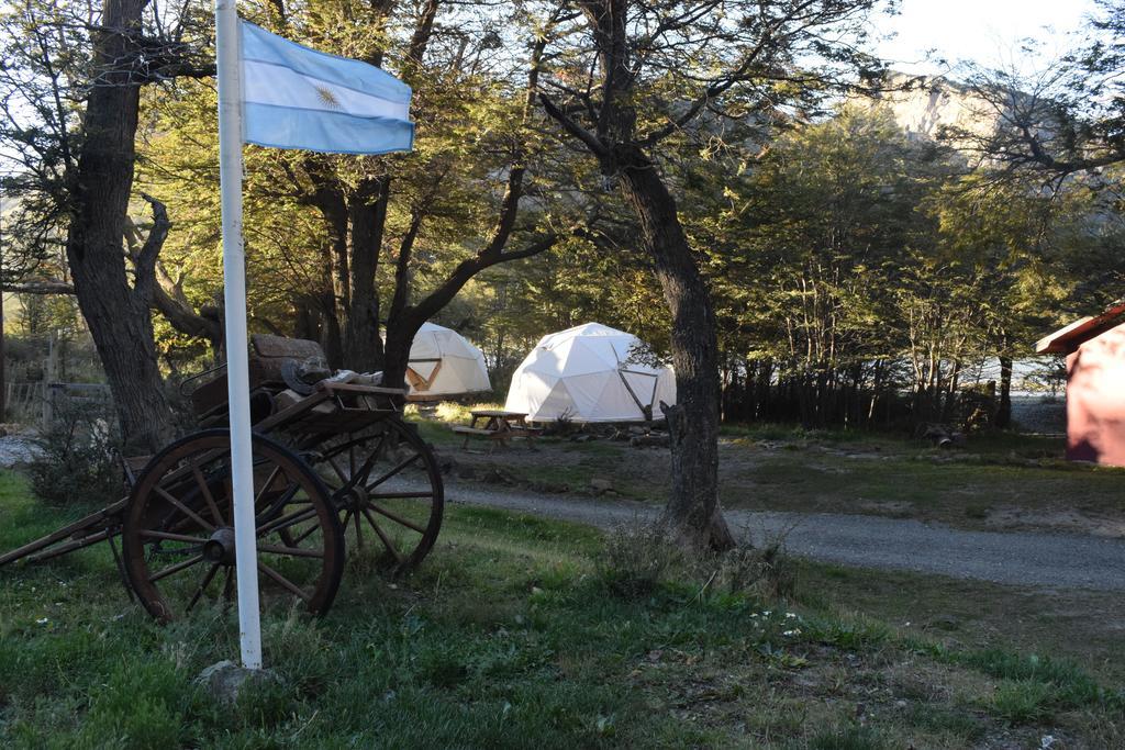 Camping Rio De Las Vueltas El Chaltén Extérieur photo